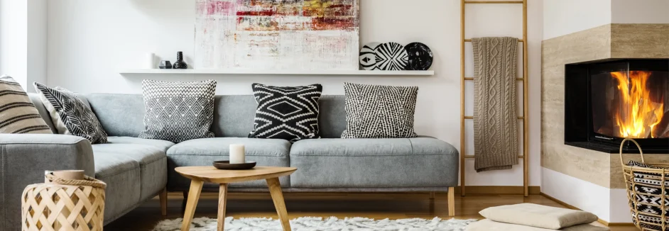 Gemütliches Wohnzimmer mit Kamin